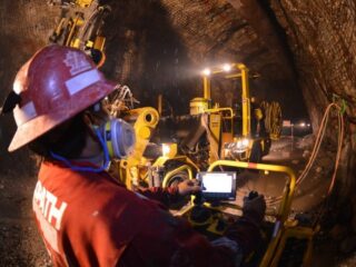Trabaja en Minería en Chile, sueldos desde $720.000 hasta $1.500.000