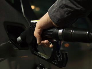 Los precios de la gasolina en Estados Unidos caen por 10ª semana consecutiva