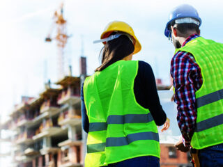 Adecco busca trabajadores, Sueldos de hasta $1,5 millones