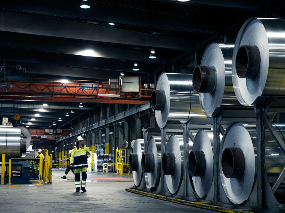 Fundición de aluminio alemana considera reducir a la mitad la producción en costos de energía
