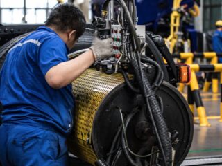 El precio del cobre cae por la desaceleración de la producción en China