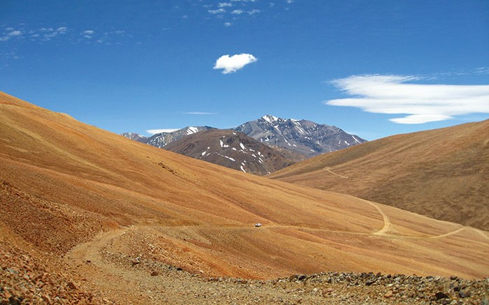 McEwen obtiene empresa de Rio Tinto para unidad de cobre enfocada en Argentina