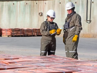 Fitch: Precio del cobre recuperará máximos de marzo en 2027