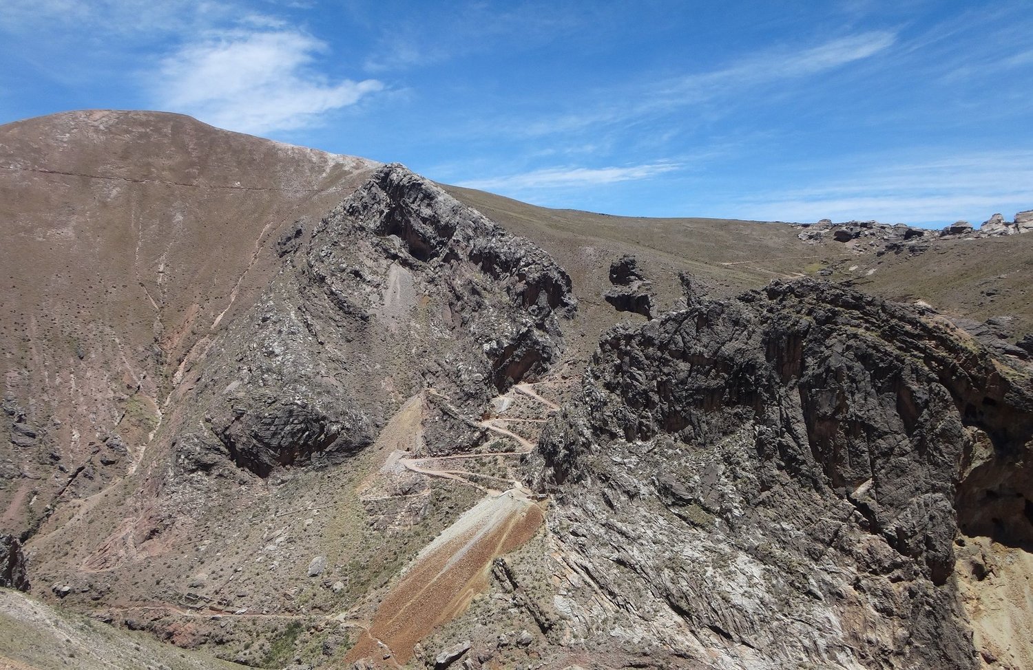 Bolivia: New Pacific Metals informa los resultados del ensayo de perforación y se mantiene dentro del cronograma para completar la PEA para el proyecto Silver Sand