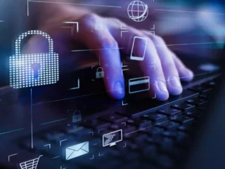 Sueldos de hasta $4,5 millones: Esto ganan los ingenieros expertos en ciberseguridad