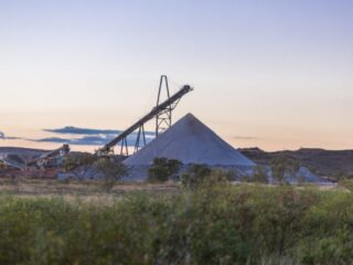 La subasta de litio australiano registra una oferta récord mientras los precios mundiales aumentan