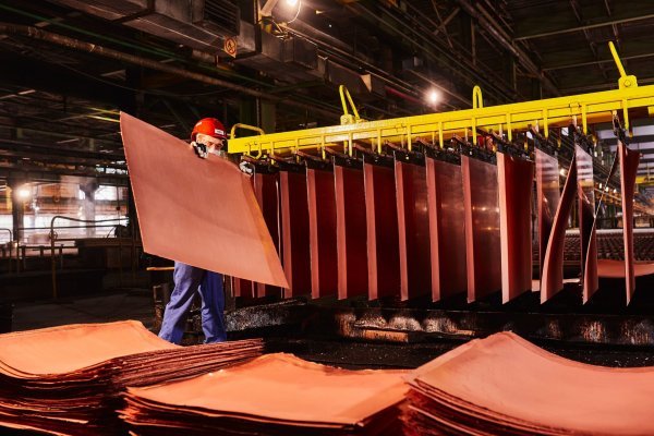 Cobre cae en medio de temor por la demanda china