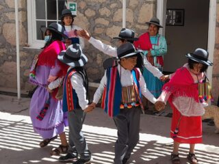 Comunidad de Toconce transmite sus tradiciones a niños y niñas con apoyo de Fondo Escolar El Abra