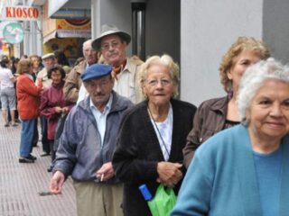 Solicitudes de la PGU: ¿Quiénes pueden postular y cómo hacerlo?
