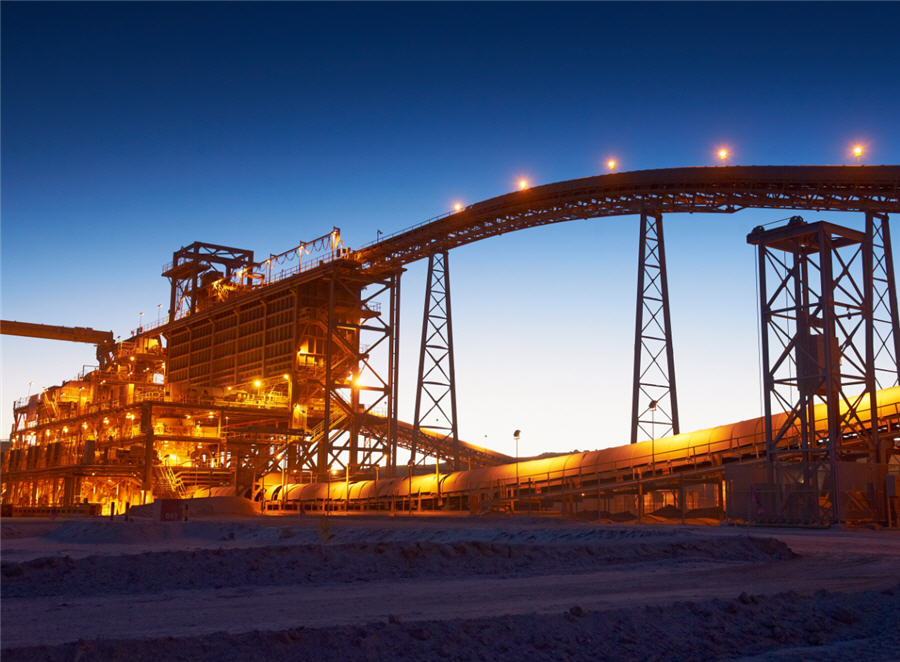 Cae producción de cobre de Chile en septiembre; la producción industrial también cae