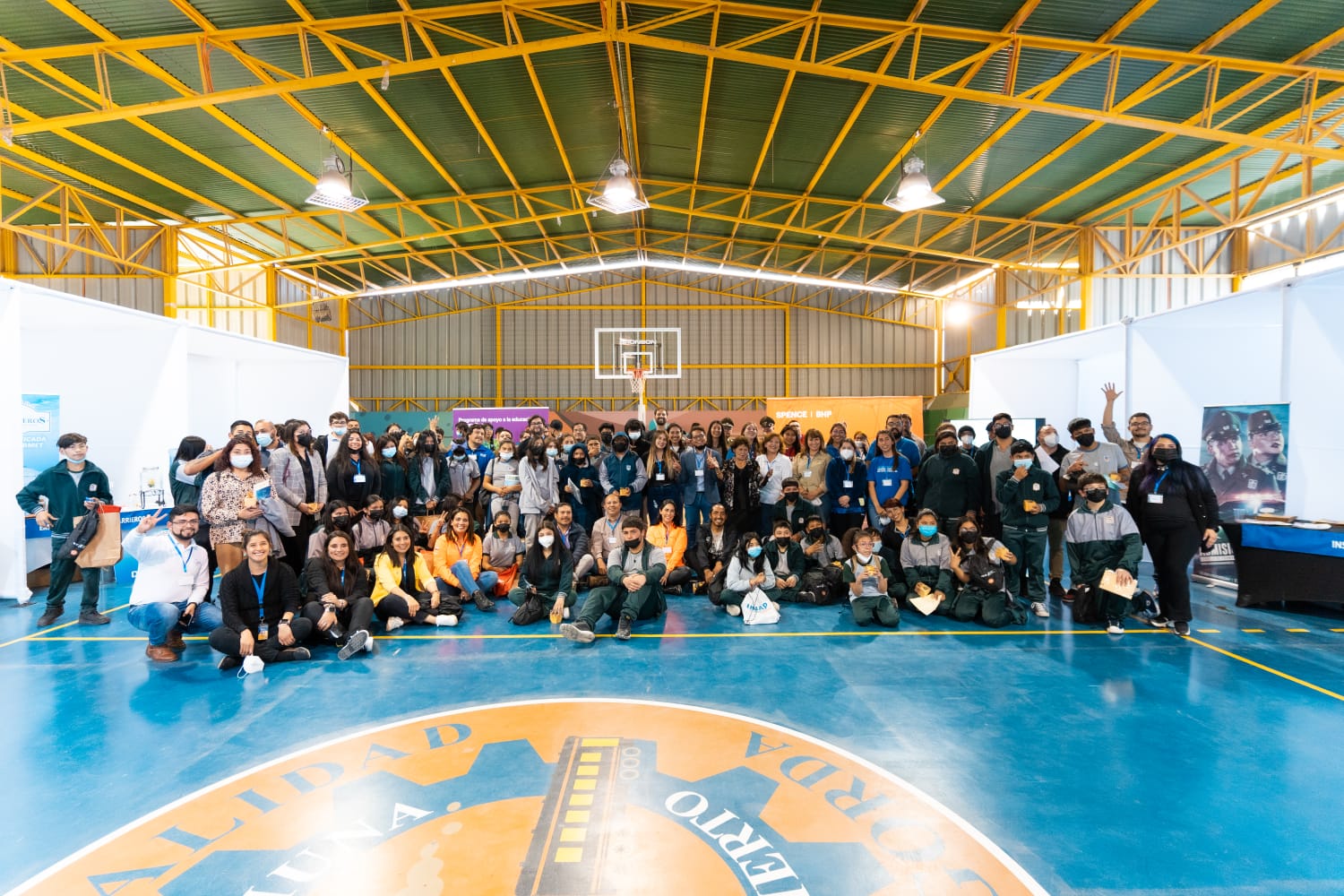 Más de 100 estudiantes participaron en la Feria Vocacional “Lidera tu futuro” impulsada por Spence