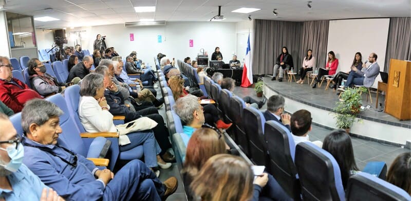 Destacan seminario sobre desafíos de sustentabilidad y cambio climático en regiones mineras