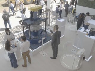 FLSmidth presentó su amplia gama de soluciones sustentables en Perumin 35