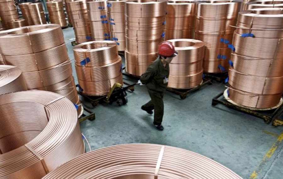Las existencias de cobre de la LME vuelven a caer mientras el metal se dirige a China