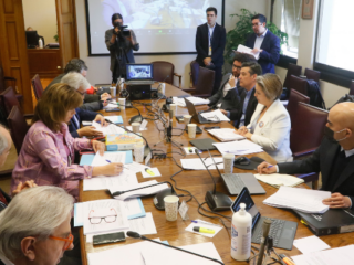 "40 horas": Comisión de Trabajo del Senado aprueba parte del paquete de medidas enfocadas en pymes