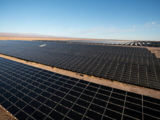 Generación de energía solar y eólica superó, por primera vez, el aporte de las centrales a carbón
