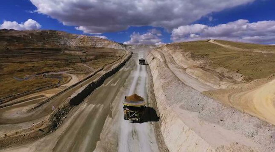 Mina Las Bambas reanuda producción de cobre; el transporte sigue detenido