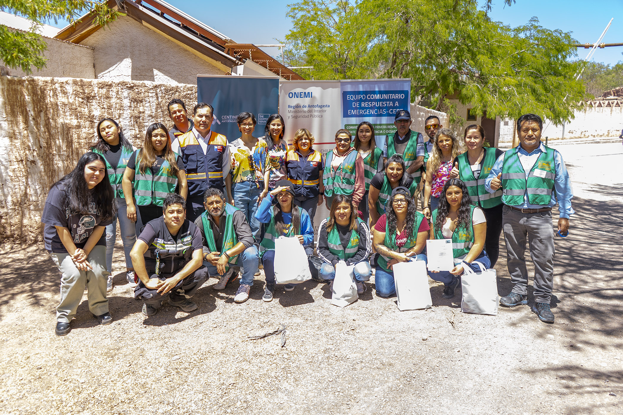 Vecinas y vecinos de Sierra Gorda y Baquedano recibieron capacitación ante emergencias