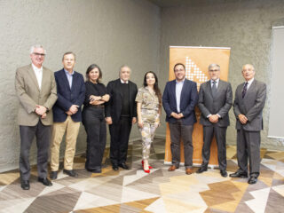 Aprimin y Minera Doña Ines de Collahuasi realizaron desayuno de proyectos