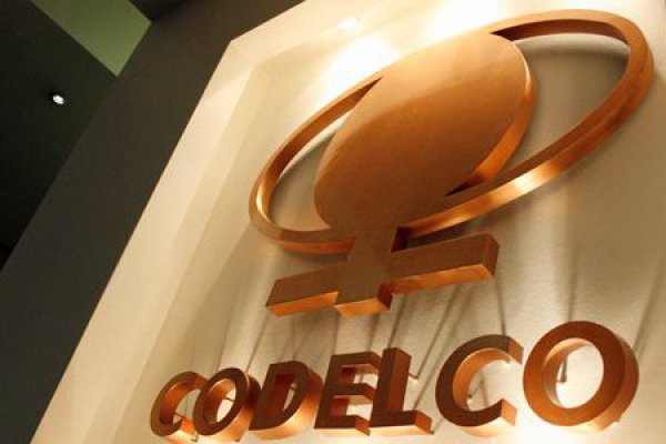 Exvicepresidentes de Codelco acusan de "trato discriminatorio" por no pago de millonario bono "Mejor Futuro"