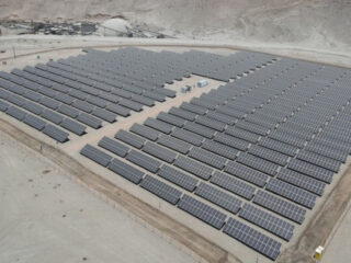 Pucobre y Guacolda unen fuerzas para inaugurar la primera planta fotovoltaica construida sobre un relave cerrado