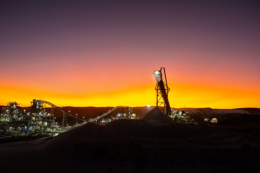 Pilbara Minerals vende cargamento de espodumeno vinculado a precios de hidróxido de litio