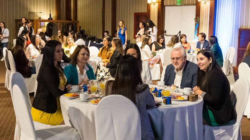 Por su excelencia y compromiso con Chile, 72 mujeres son reconocidas por Codelco