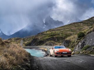 En un Porsche Panamera de sangre pura por el fin del mundo