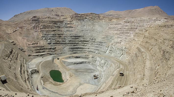 Codelco en apuros: Empresa bielorrusa amenaza con demanda por US$60 millones por término de contrato en Rajo Inca