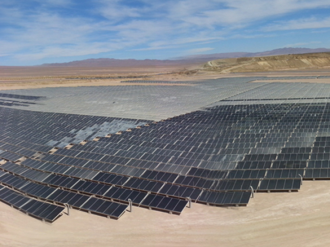 Codelco renueva contrato de energía limpia con la planta termosolar Pampa Elvira