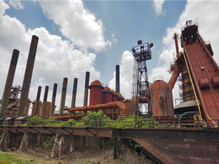 China acelerará proyectos de mineral de hierro para asegurar suministro interno