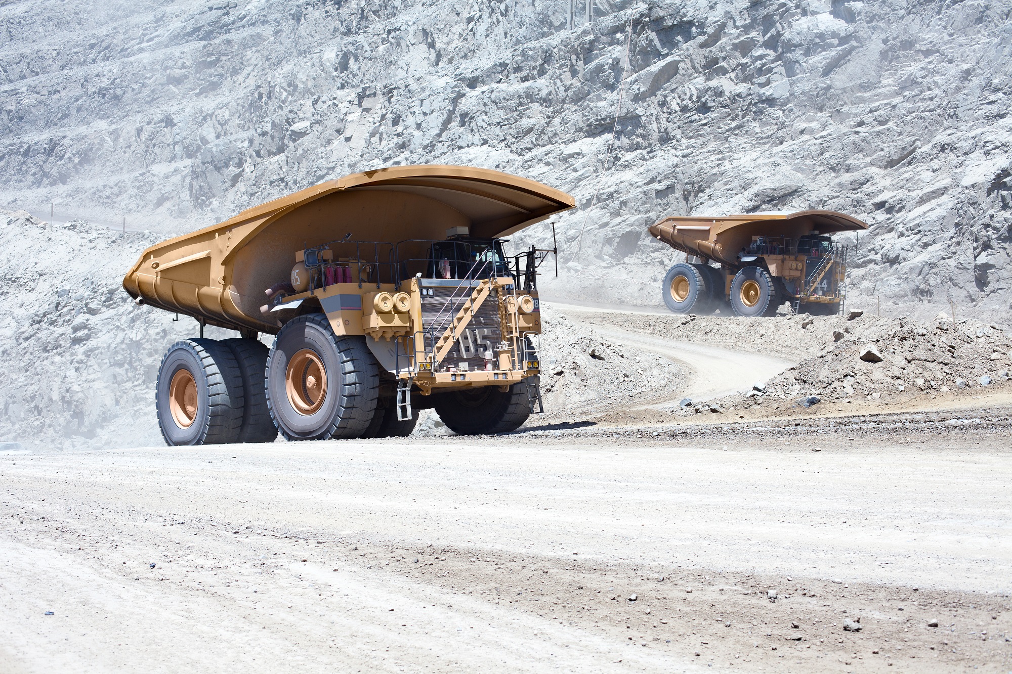 Epresa Minera AMSA busca trabajadores para sus operaciones mineras