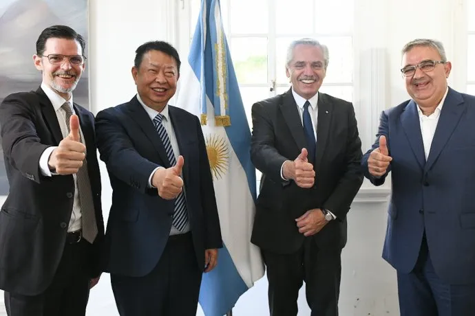 Argentina: desembarcó en China comitiva argentina en busca de nuevas inversiones en Litio