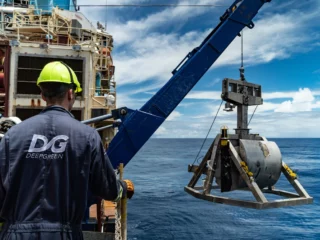 Las empresas pueden competir para minar las profundidades del mar a partir de julio