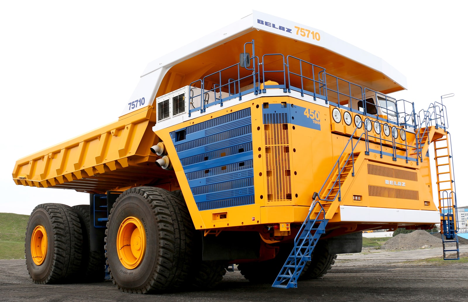 Descubre el BelAZ 75710: el camión minero más grande y potente del mundo