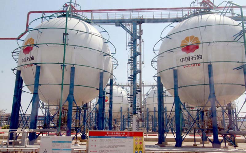 Las refinerías chinas compran crudos ESPO y Urales con descuento