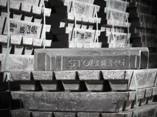 La fundición de plomo Stolberg de Alemania reabre después de la venta a Trafigura