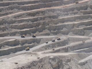 Descubrimiento de Nuevos Yacimientos de Cobre en Chile: Un Asunto de Urgencia Nacional