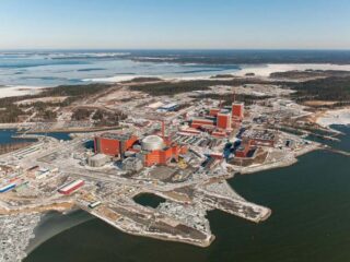 La generación de la central nuclear finlandesa Olkiluoto 3 se reduce por los bajos precios de la electricidad