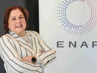 Presidenta de Enap se defiende tras polémica del gas: “Se cumplió con las reglas de gobierno corporativo... y el piloto se comportó de acuerdo a lo planificado”