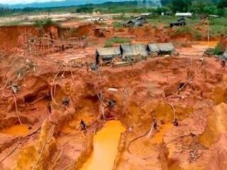 Derrumbe de mina deja al menos 12 muertos en el sur de Venezuela