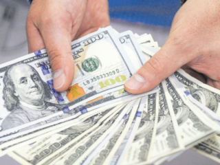 El boom de cuentas corrientes en dólares en Chile no para: durante el primer trimestre se abrieron más de 100 mil