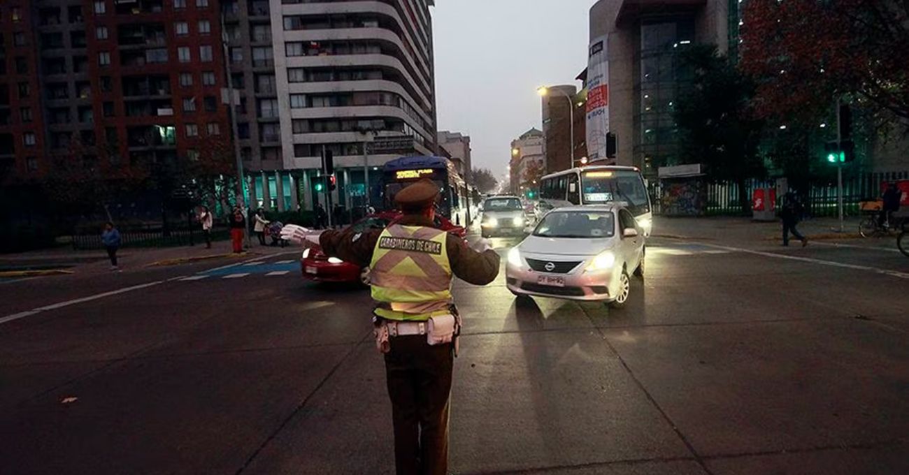 Restricción vehicular, jueves 22 de junio en Santiago: cuáles autos no pueden circular