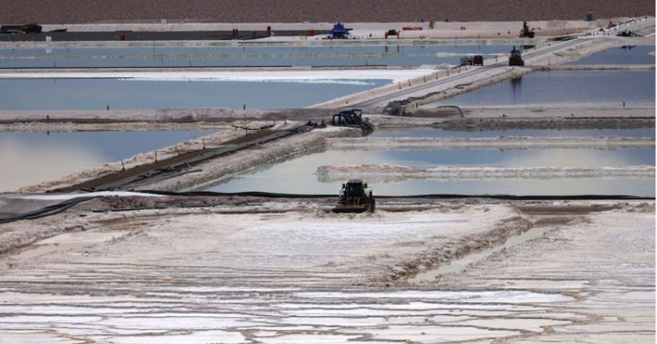 Codelco debe reactivar la industria del Litio, mientras impulsa la producción del cobre