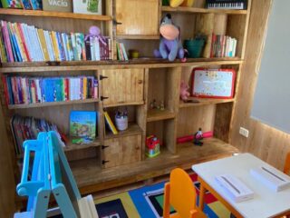 Lomas Bayas habilitó nueva sala de atención psicosocial para menores en Baquedano