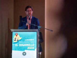 Con baile, reconocimientos e ideas innovadoras partieron Diálogos para el Desarrollo 2023 en María Elena