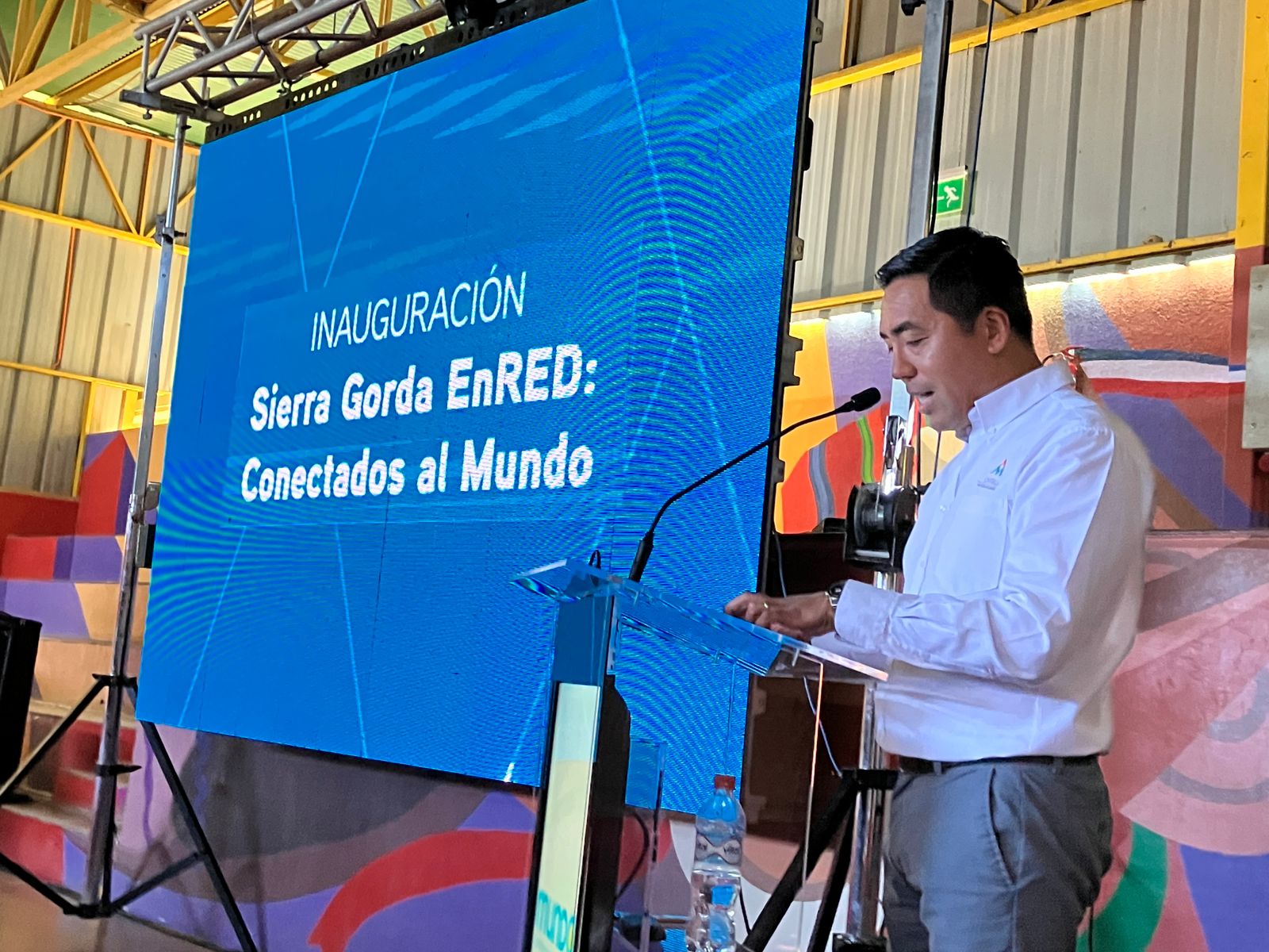 Sierra Gorda celebra aniversario con llegada de fibra óptica más rápida de Latinoamérica