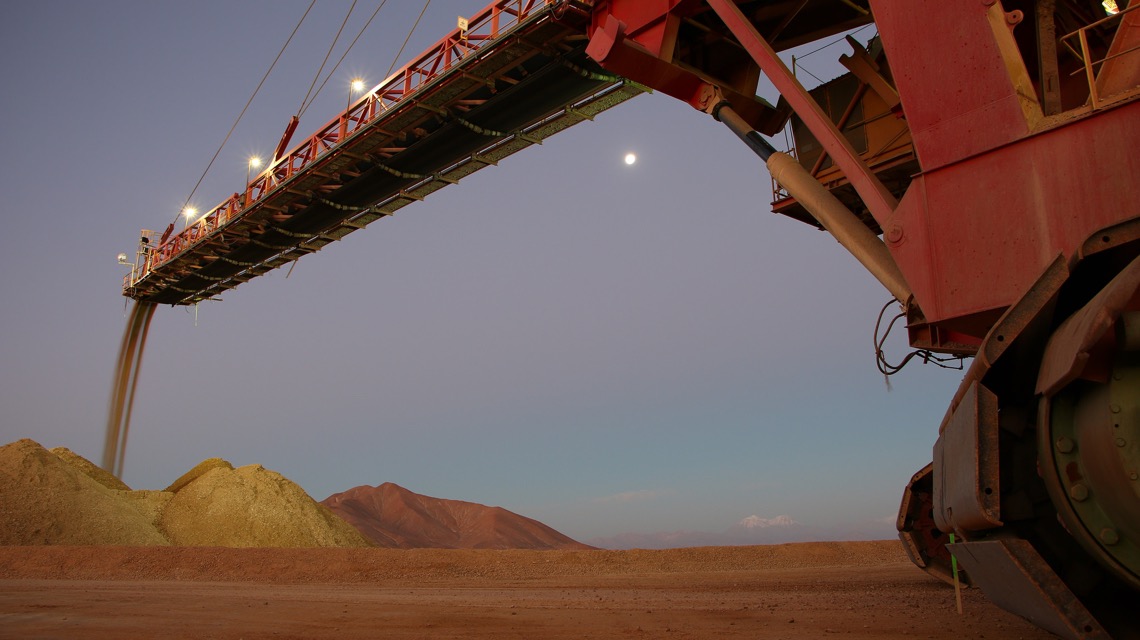 Cae producción de cobre en Chile por potencial impulso a mercado golpeado por demanda