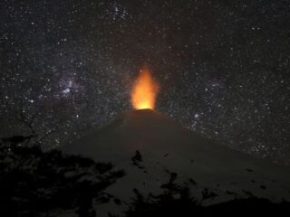Volcán Villarrica, Falla San Ramón y enjambres sísmicos: ¿Tienen un patrón común estos fenómenos?