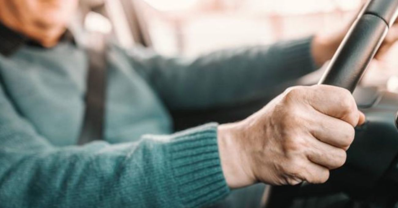 ¿Cómo limpiar la hoja de vida de conductor?